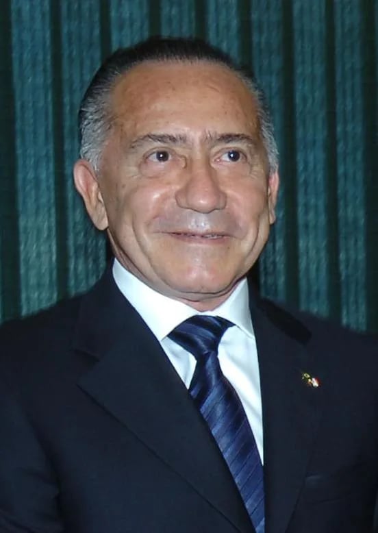 Porträt von Lino Oviedo (1943–2013) – Gedenkseite
