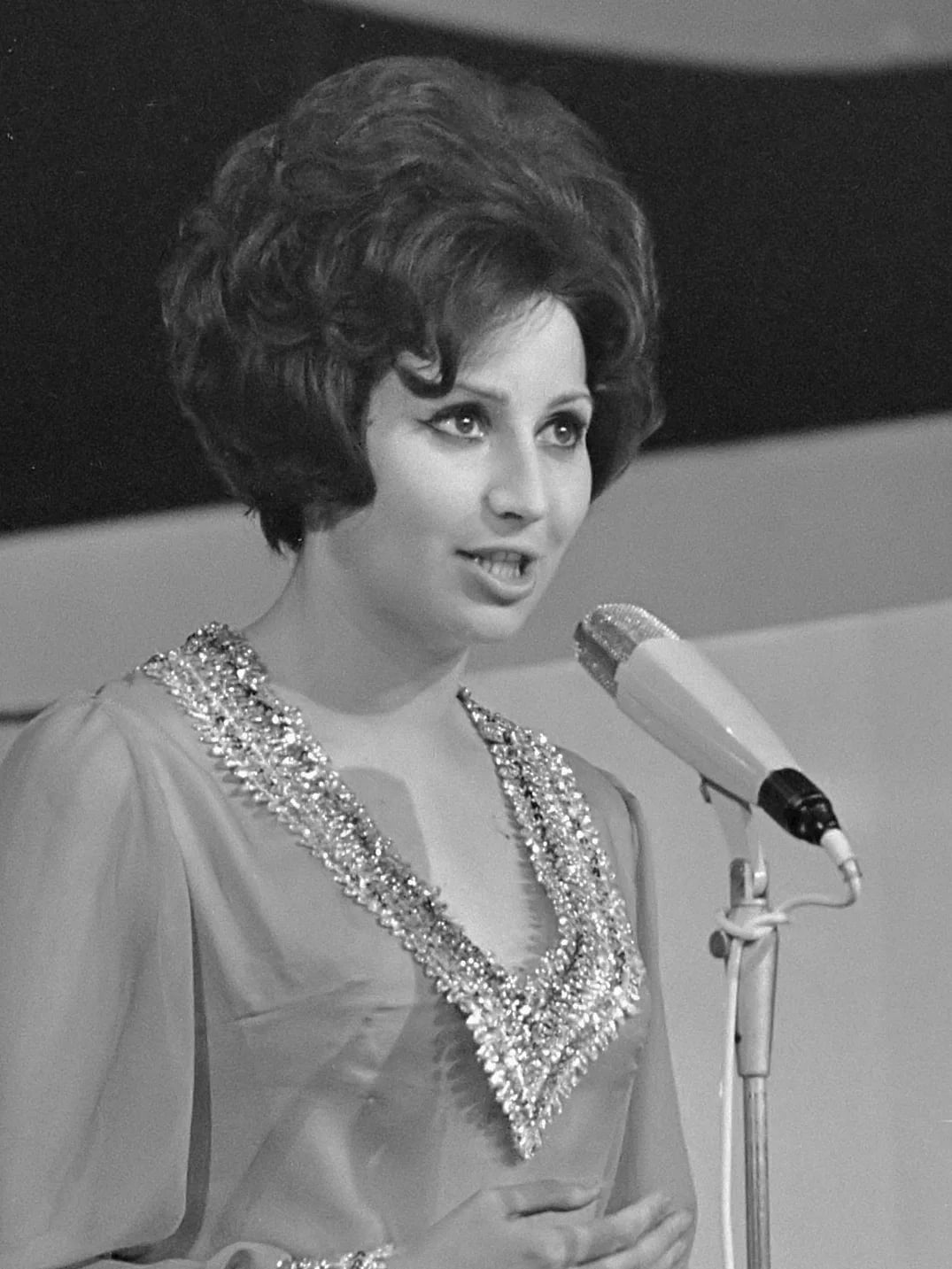 Porträt von Helga Vlahović (1945–2012) – Gedenkseite