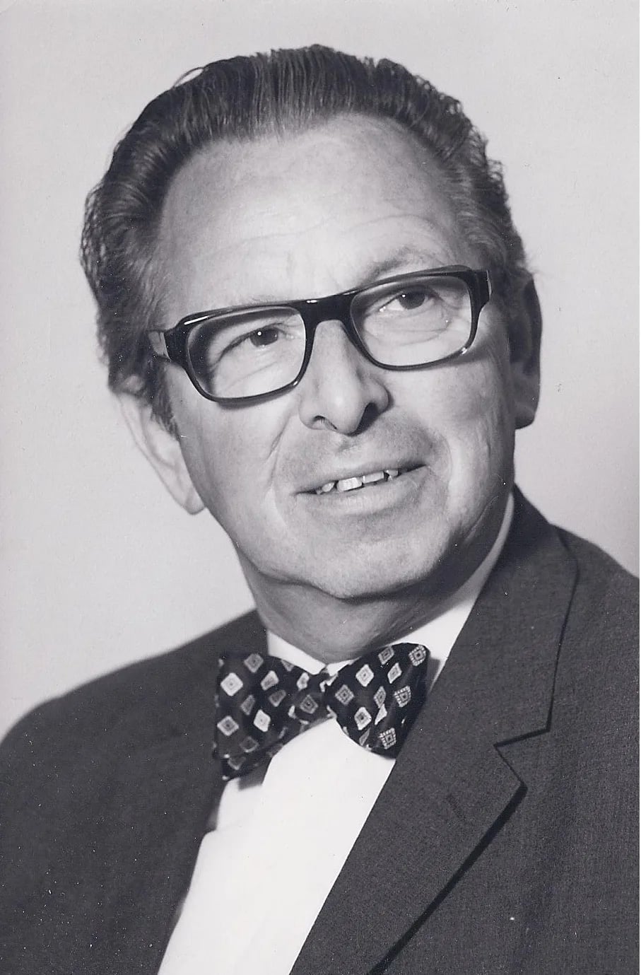 Portrait of Otto Haxel (1909–1998) – memorial page