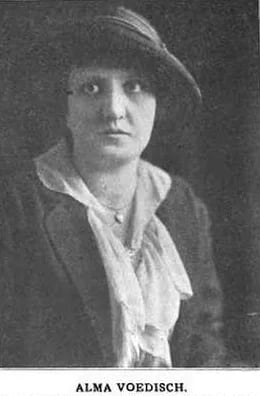 Portrait of Alma Voedisch (1878–1949) – memorial page