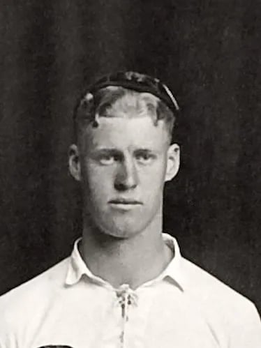Portrait of Percy Walton Smallfield (1898–1984) – memorial page