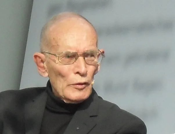 Portrait of Cornelius Weiss (1933–2020) – memorial page