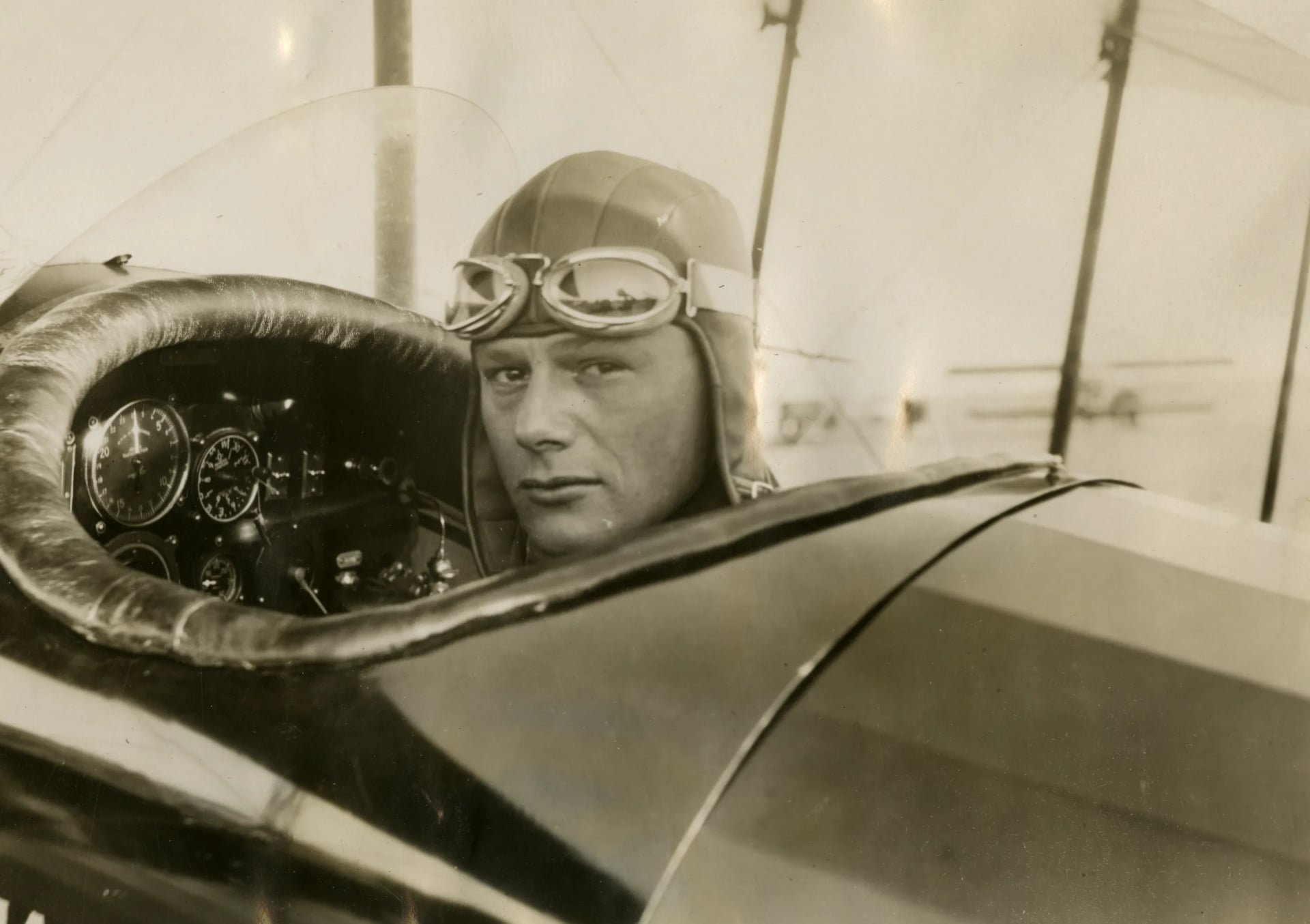 Portrait of Leonard Stanley Flo (1902–1973) – memorial page