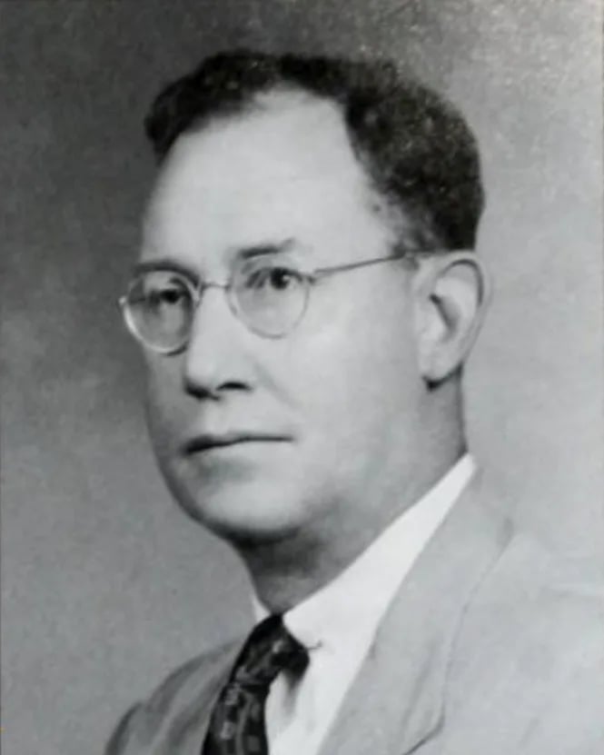 Portrait of Eppa Hunton IV (1904–1976) – memorial page