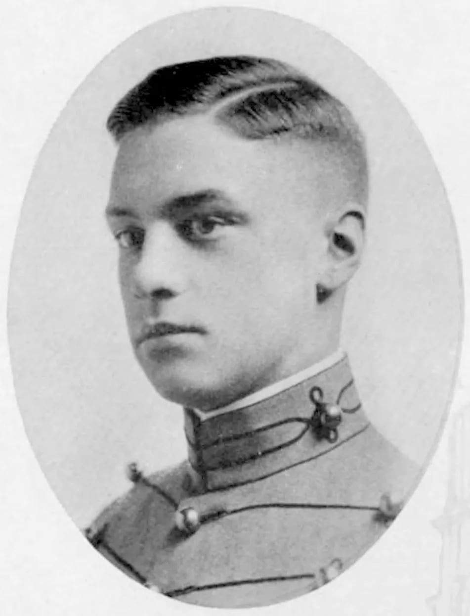 Portrait of Hobart Hewett (1900–1967) – memorial page