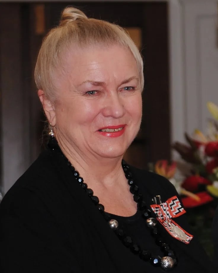 Porträt von Annette Harris (1936–2022) – Gedenkseite
