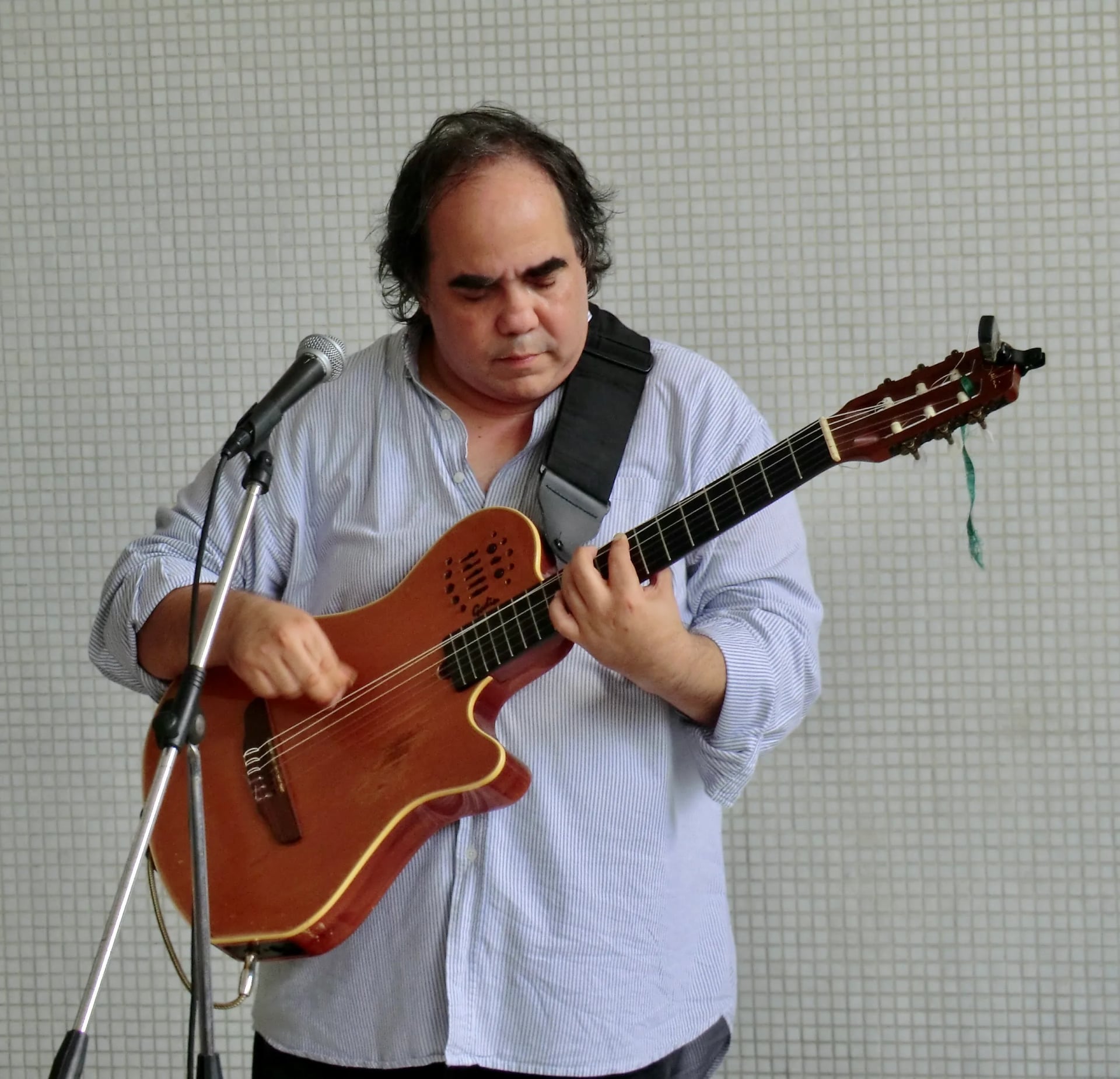 Porträt von Aquiles Báez (1964–2022) – Gedenkseite