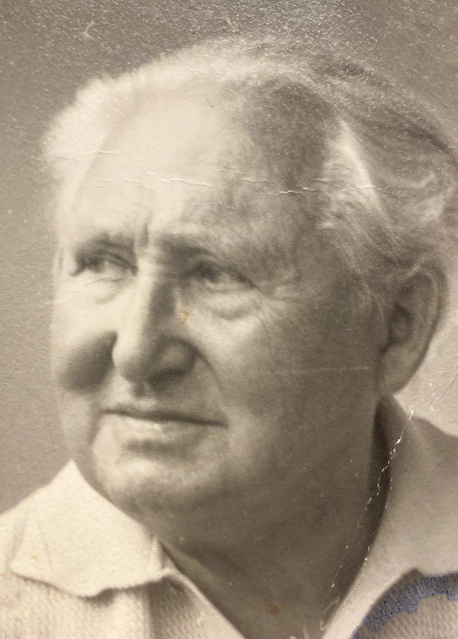 Portrait of Hermann Heinz Hell (1894–1983) – memorial page