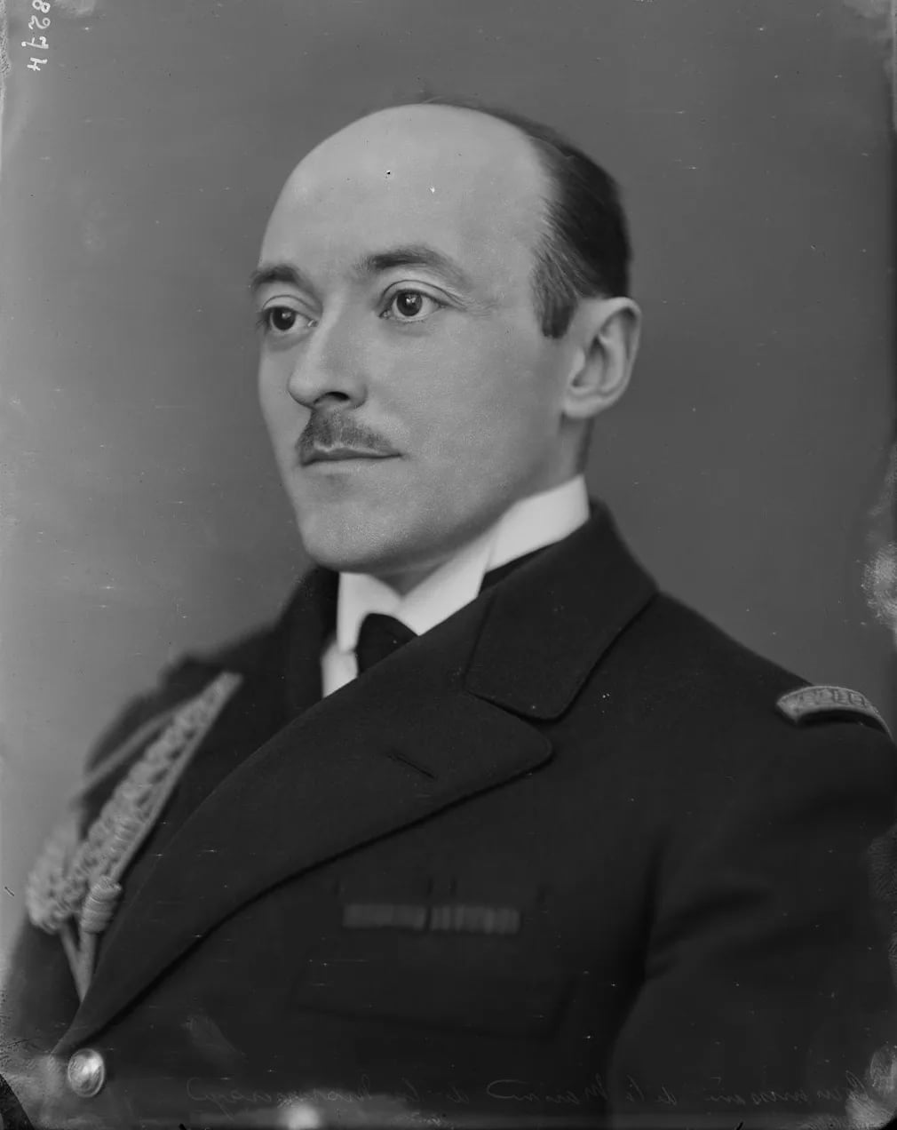Porträt von Louis de La Monneraye (1892–1989) – Gedenkseite