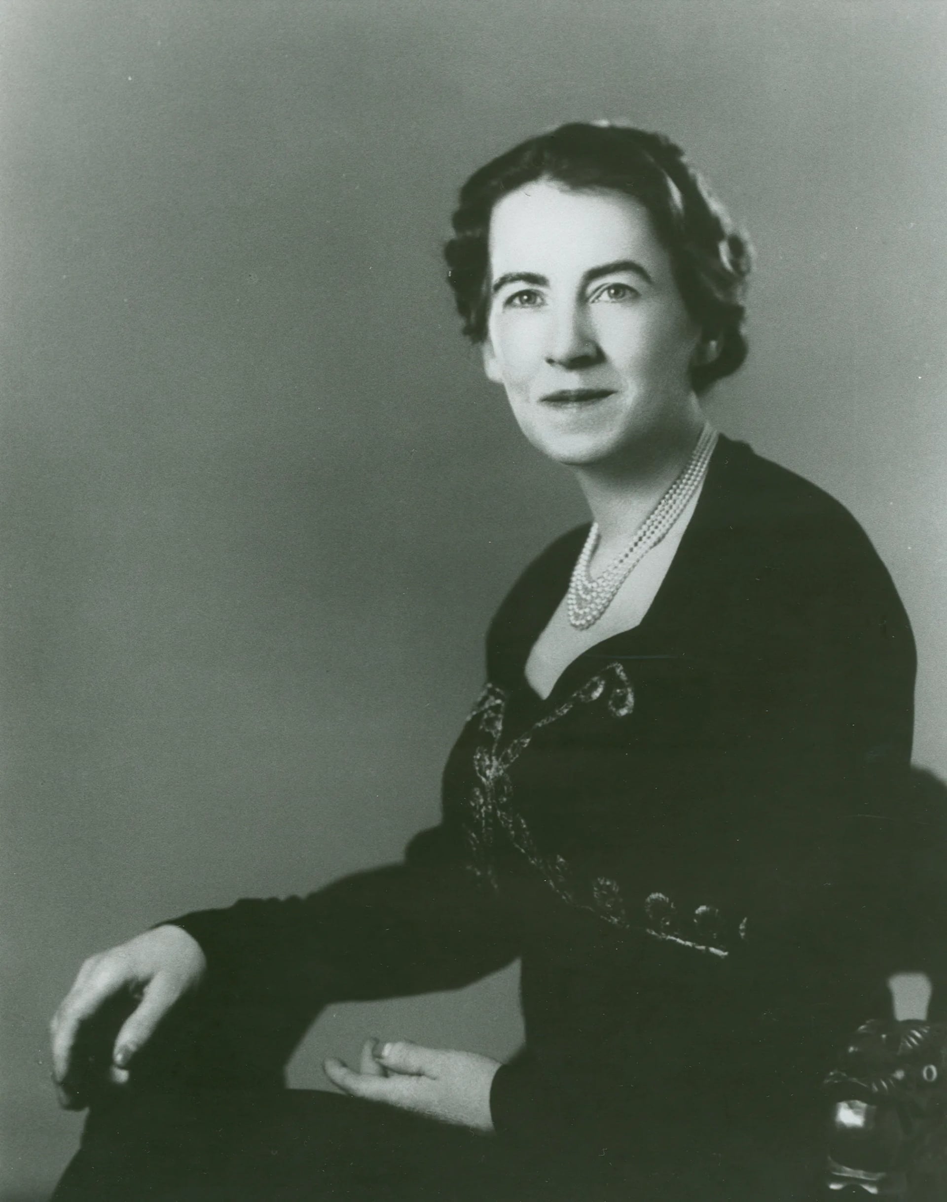 Portrait of Elizabeth Hawley Gasque (1886–1989) – memorial page
