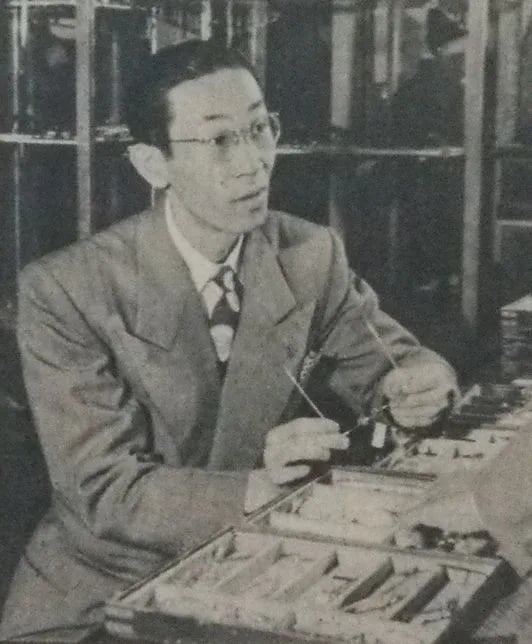 Porträt von Atsuo Okamoto (1924–2012) – Gedenkseite