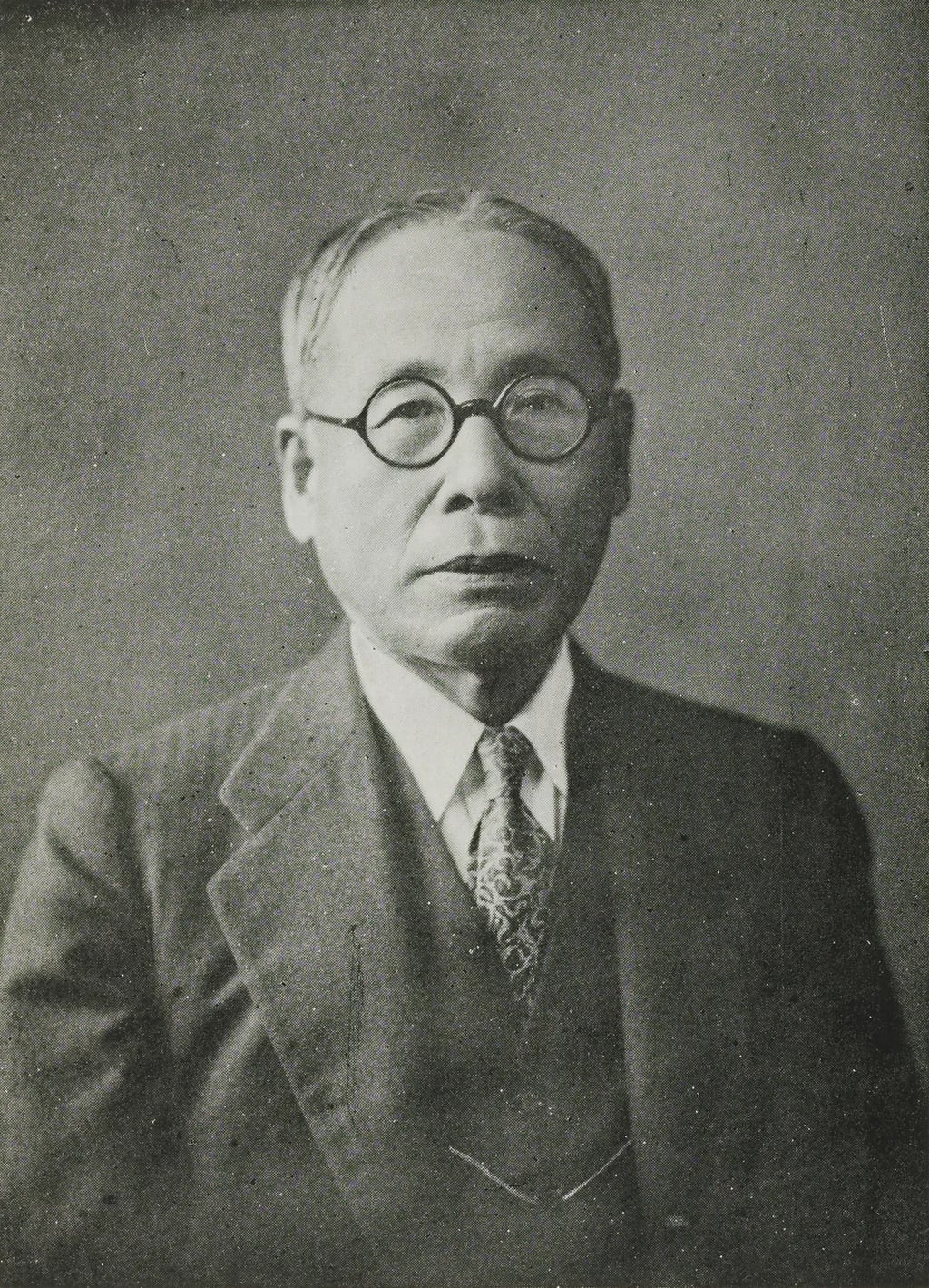 Portrait of Hirao Hachisaburō (1866–1945) – memorial page