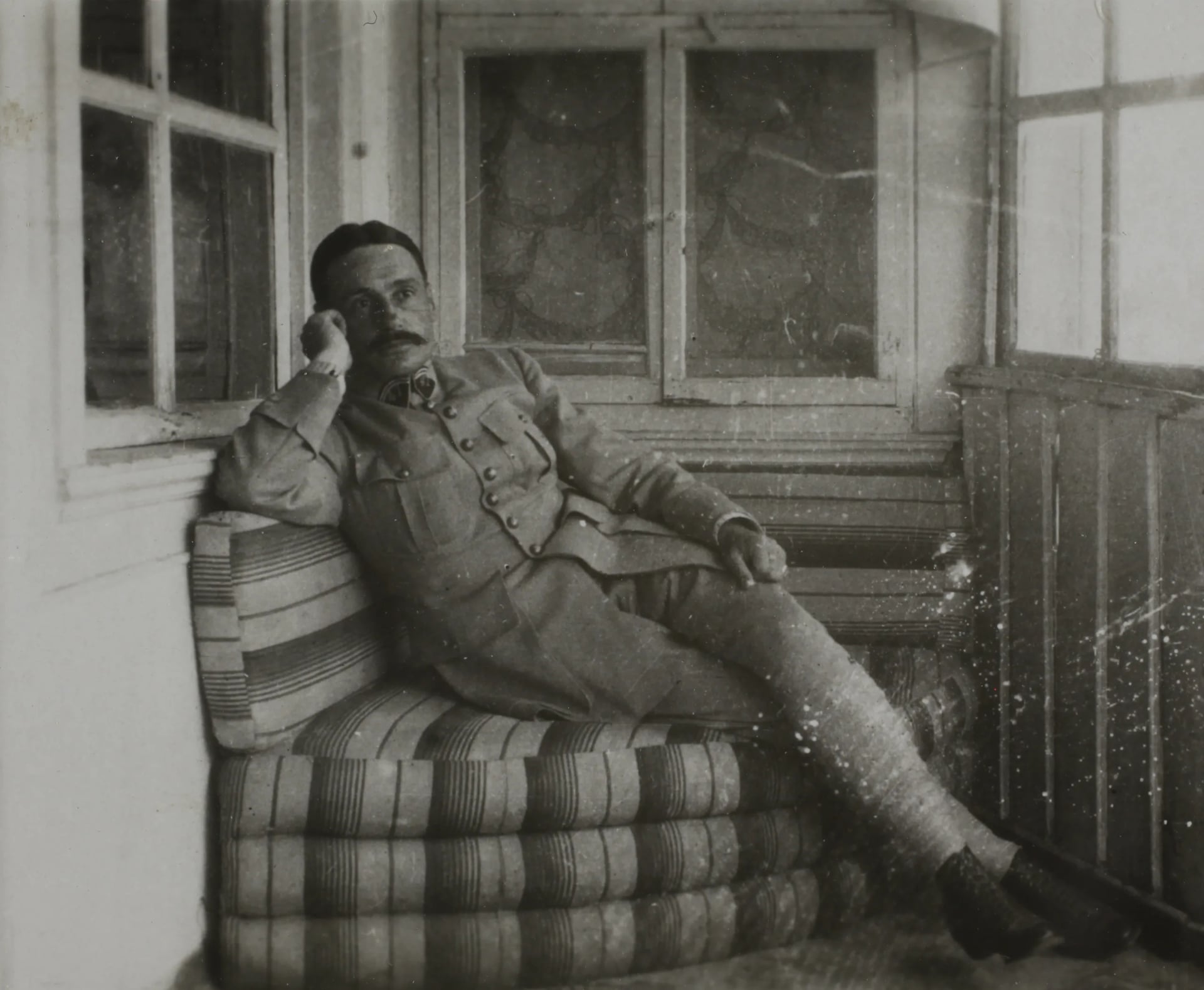 Porträt von Louis Chevrier (1883–1947) – Gedenkseite