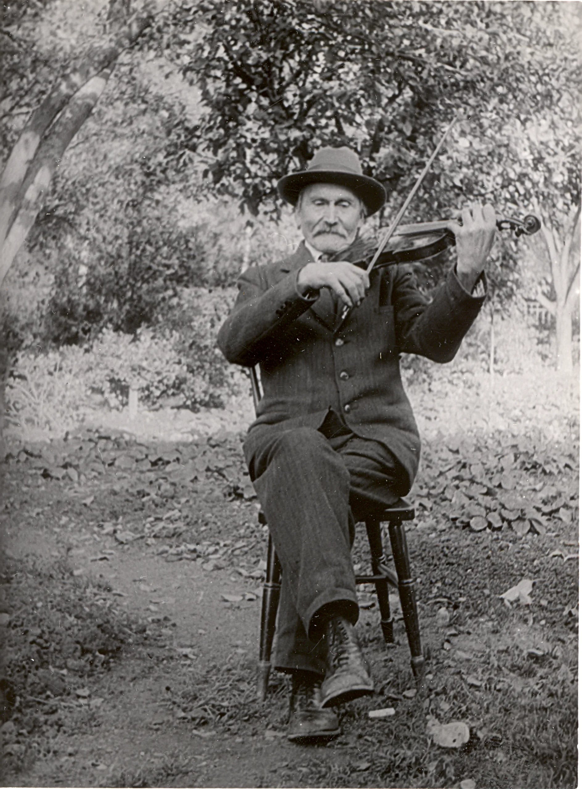 Portrait of Carl Herman Erlandsson (1857–1936) – memorial page