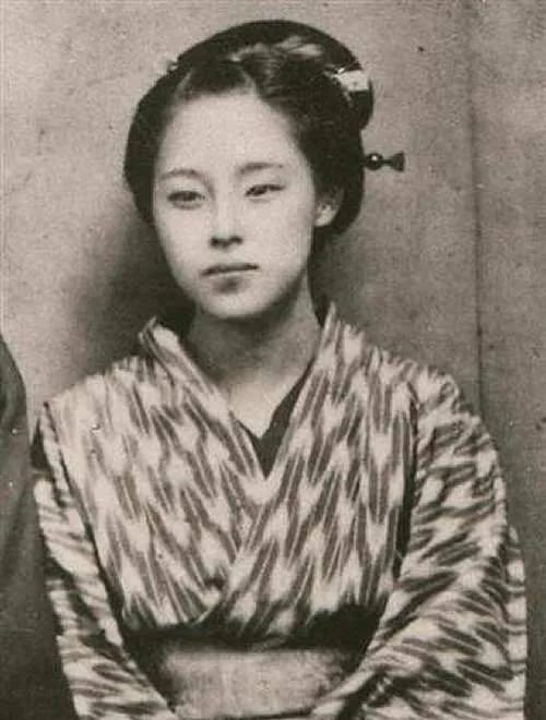 Portrait of Takako Kusumoto (1852–1938) – memorial page