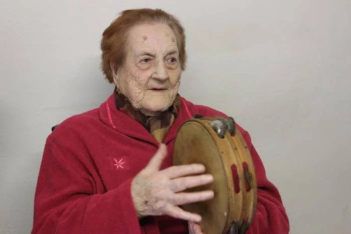 Portrait of Juliana Saratxaga (1911–2013) – memorial page