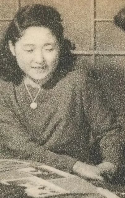 Porträt von Junko Kawamura (1925–2007) – Gedenkseite
