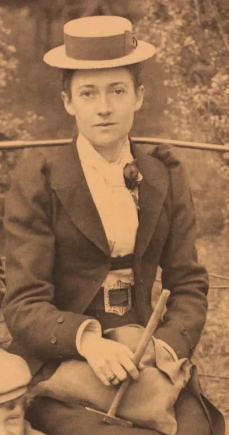 Portrait of Mary Caroline Hughes (1862–1916) – memorial page
