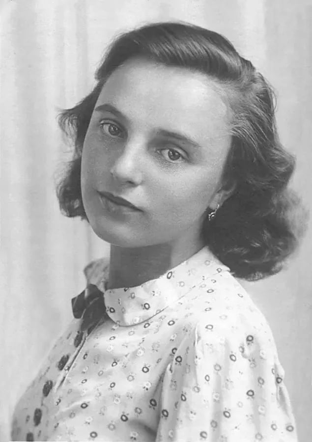 Porträt von Anna Maruščáková (1923–1942) – Gedenkseite