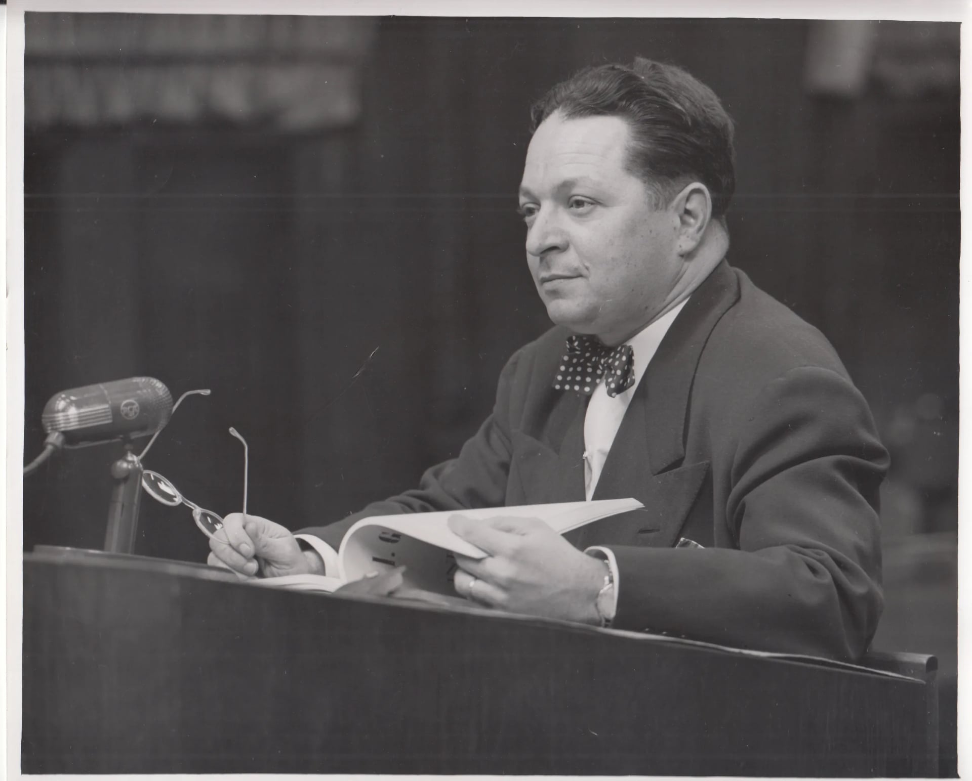 Portrait of Morris Amchan (1911–1987) – memorial page