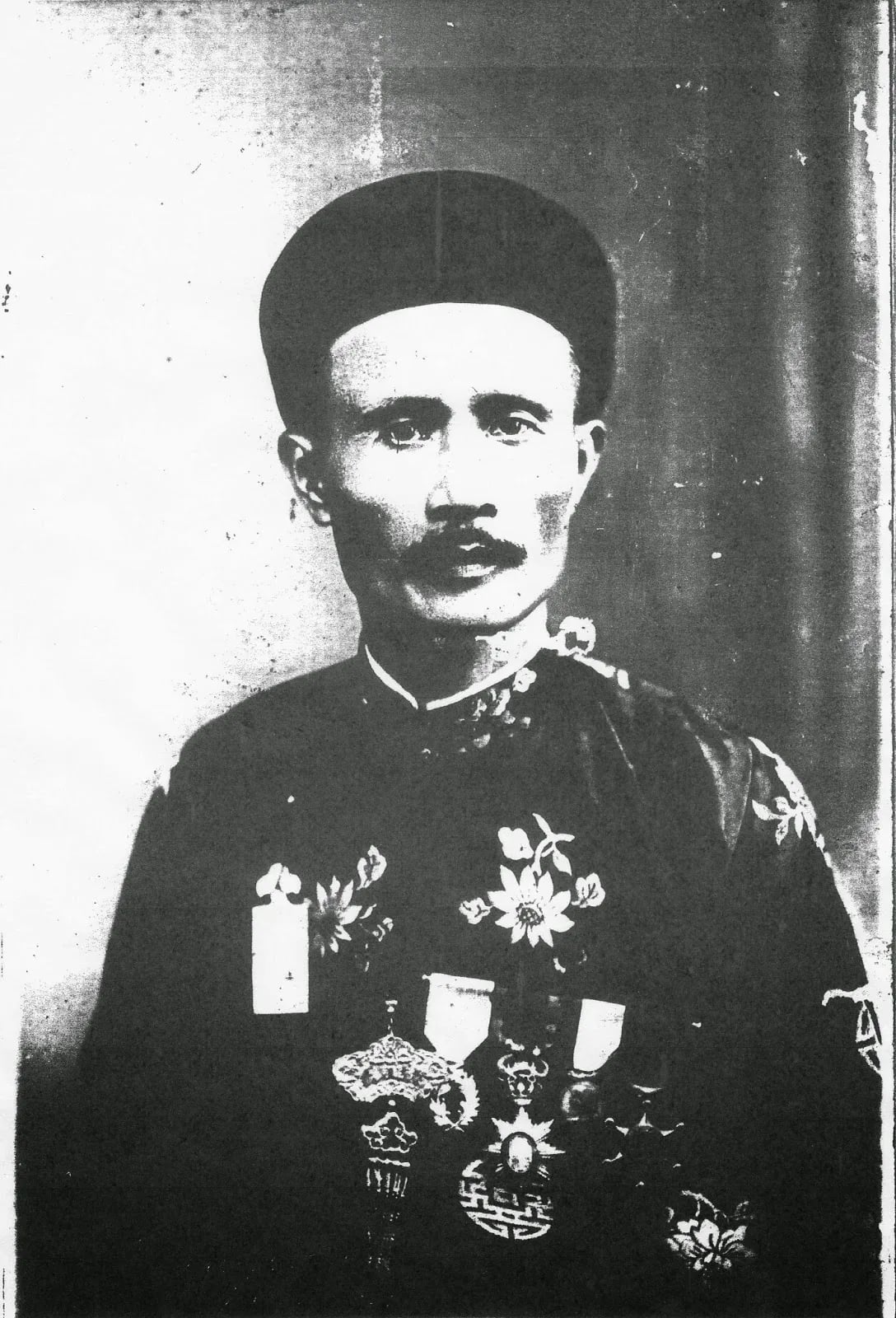Portrait of Tôn Thất Sa (1882–1980) – memorial page
