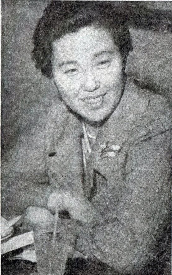 Porträt von Chieko Akiyama (1917–2016) – Gedenkseite