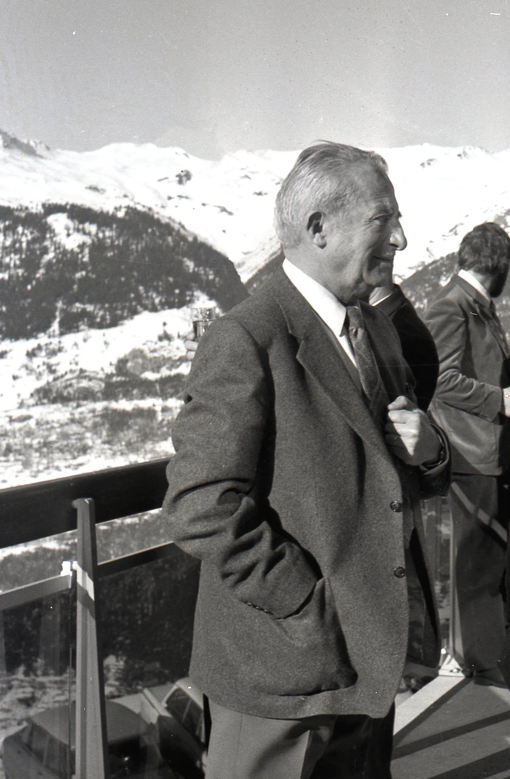 Porträt von Pierre Borrione (1913–1974) – Gedenkseite
