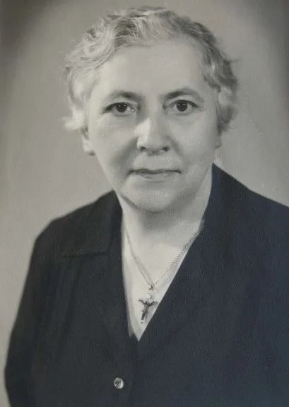 Porträt von Julijana Witan-Dubejkauskaja (1886–1969) – Gedenkseite