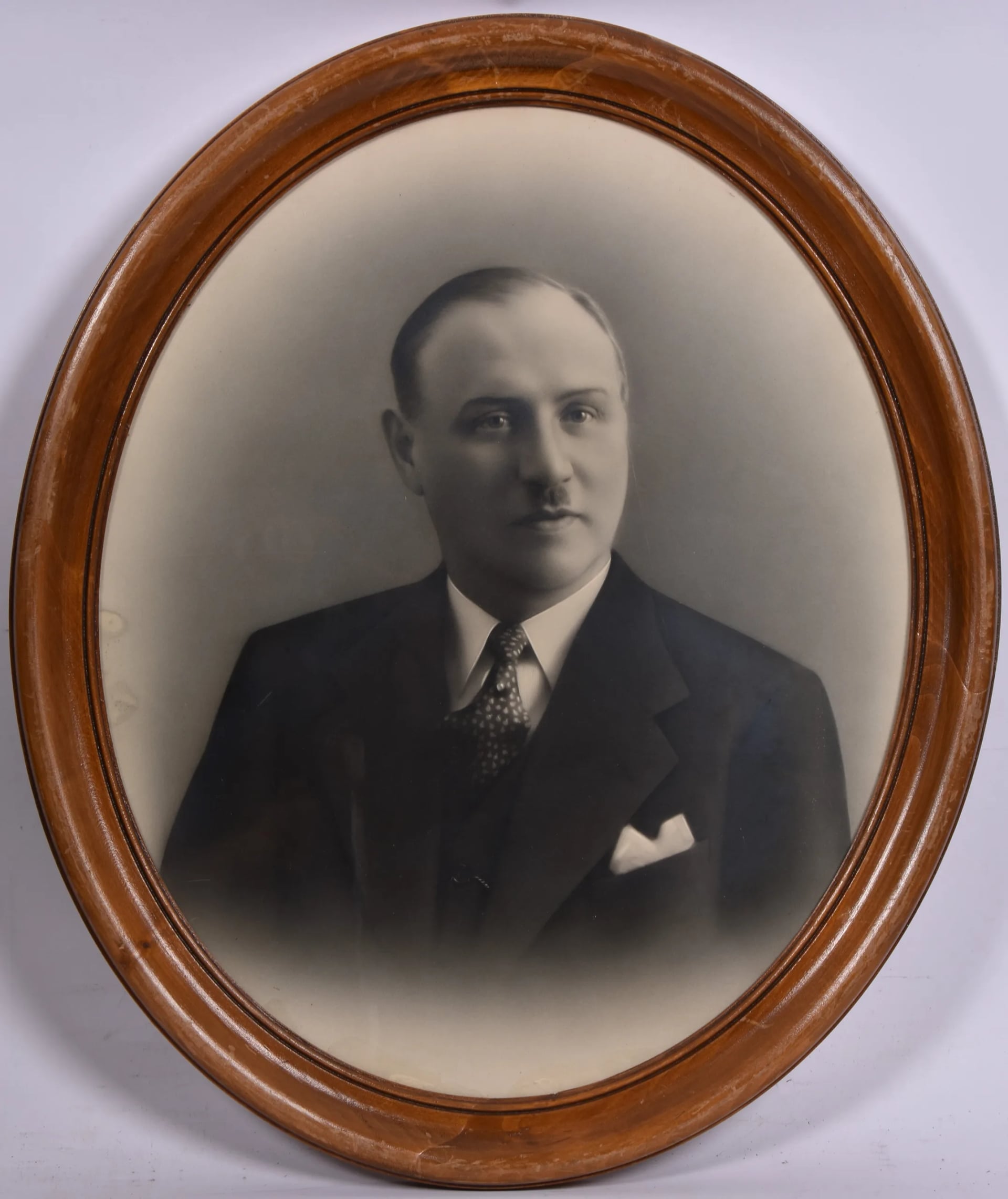 Portrait of Arthur Jean Pues (1898–1973) – memorial page