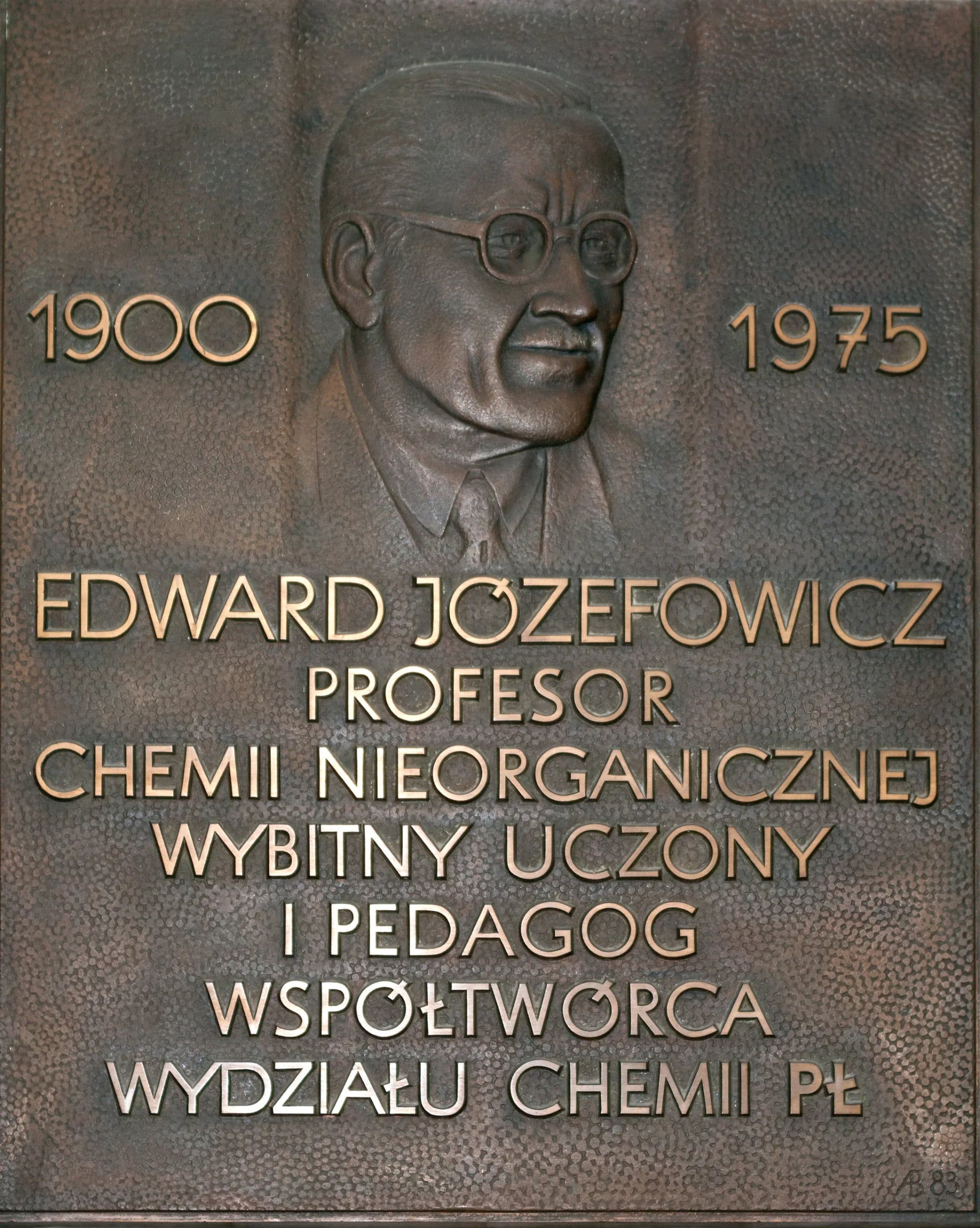 Portrait of Edward Józefowicz (1900–1975) – memorial page