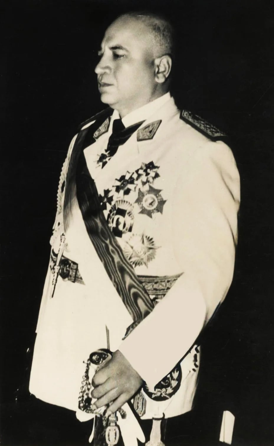 Portrait of Ricardo Pérez Godoy (1905–1982) – memorial page
