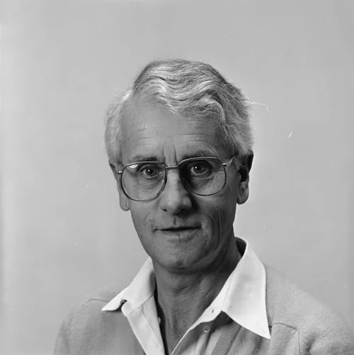 Porträt von Huib de Ru (1928–2020) – Gedenkseite