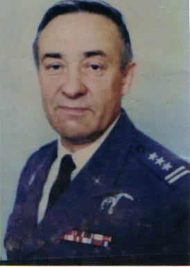 Portrait of Janusz Kamiński (1939–2003) – memorial page