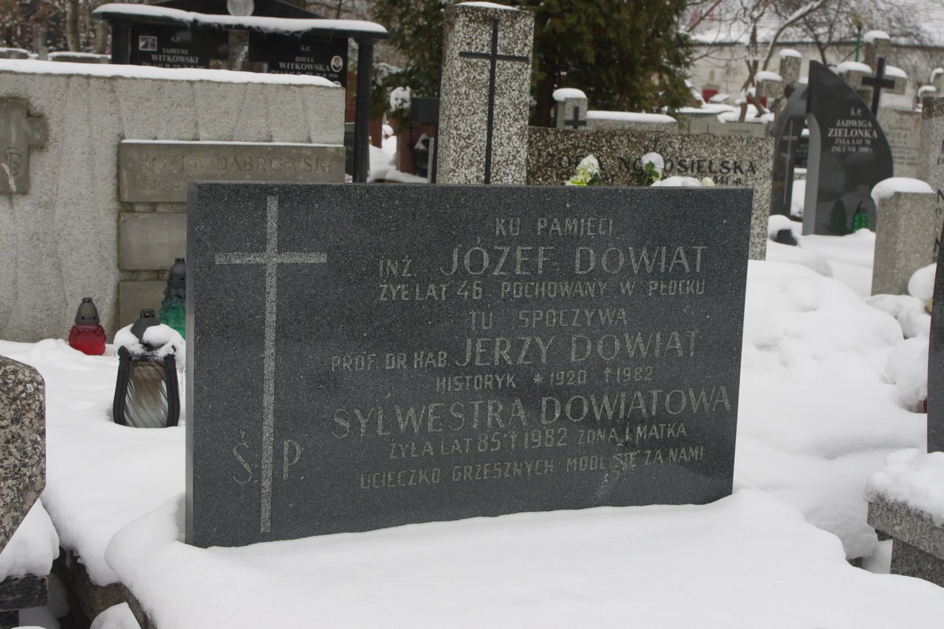 Portrait of Jerzy Dowiat (1920–1982) – memorial page