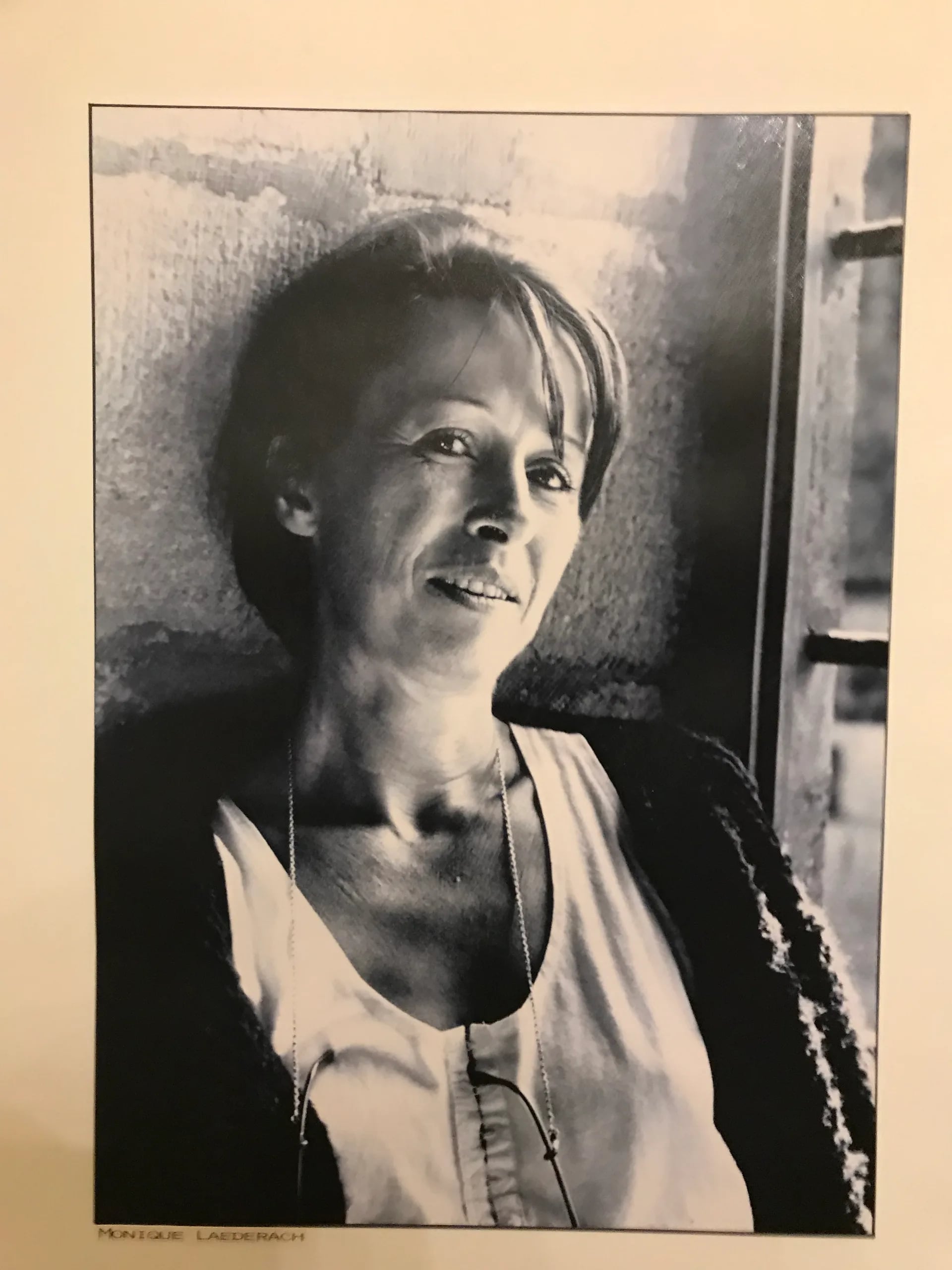 Porträt von Monique Laederach (1938–2004) – Gedenkseite