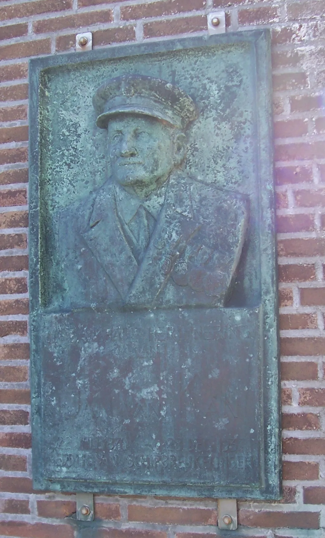 Portrait of Jan van Kan (1870–1937) – memorial page