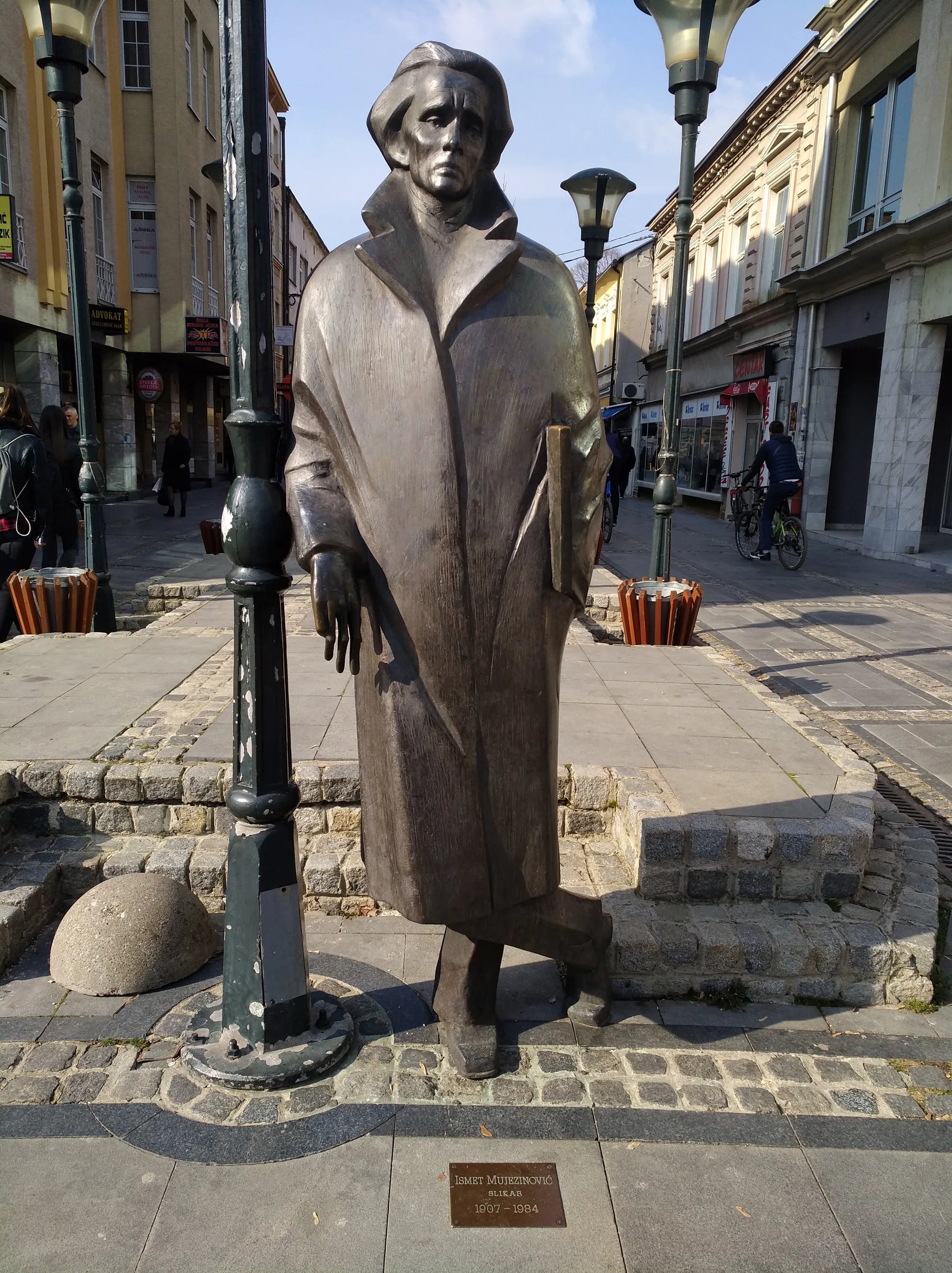 Porträt von Ismet Mujezinović (1907–1984) – Gedenkseite