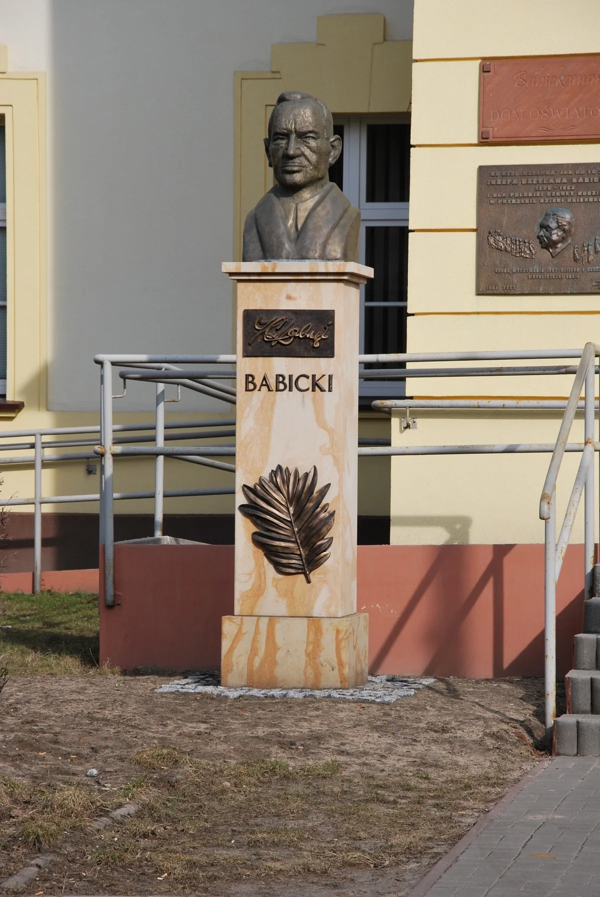 Porträt von Józef Czesław Babicki (1880–1952) – Gedenkseite