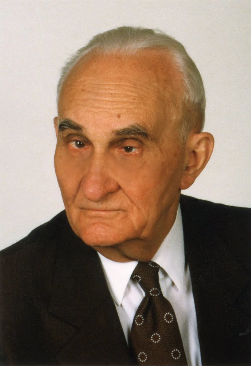 Porträt von Józef Niweliński (1920–2010) – Gedenkseite