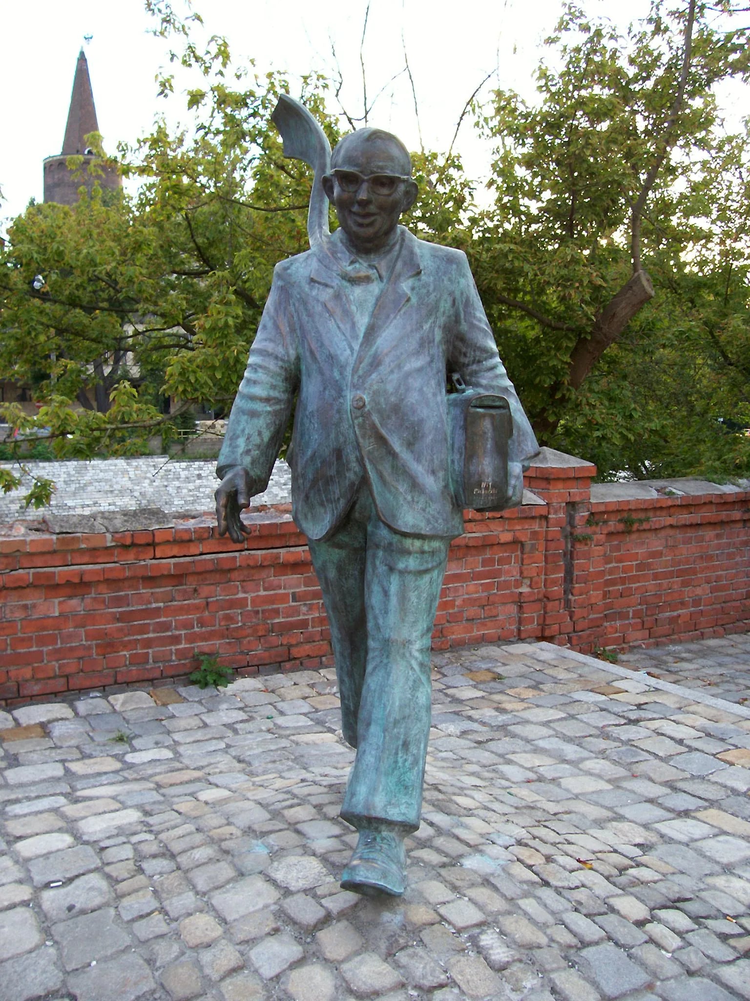 Portrait of Karol Musioł (1905–1983) – memorial page