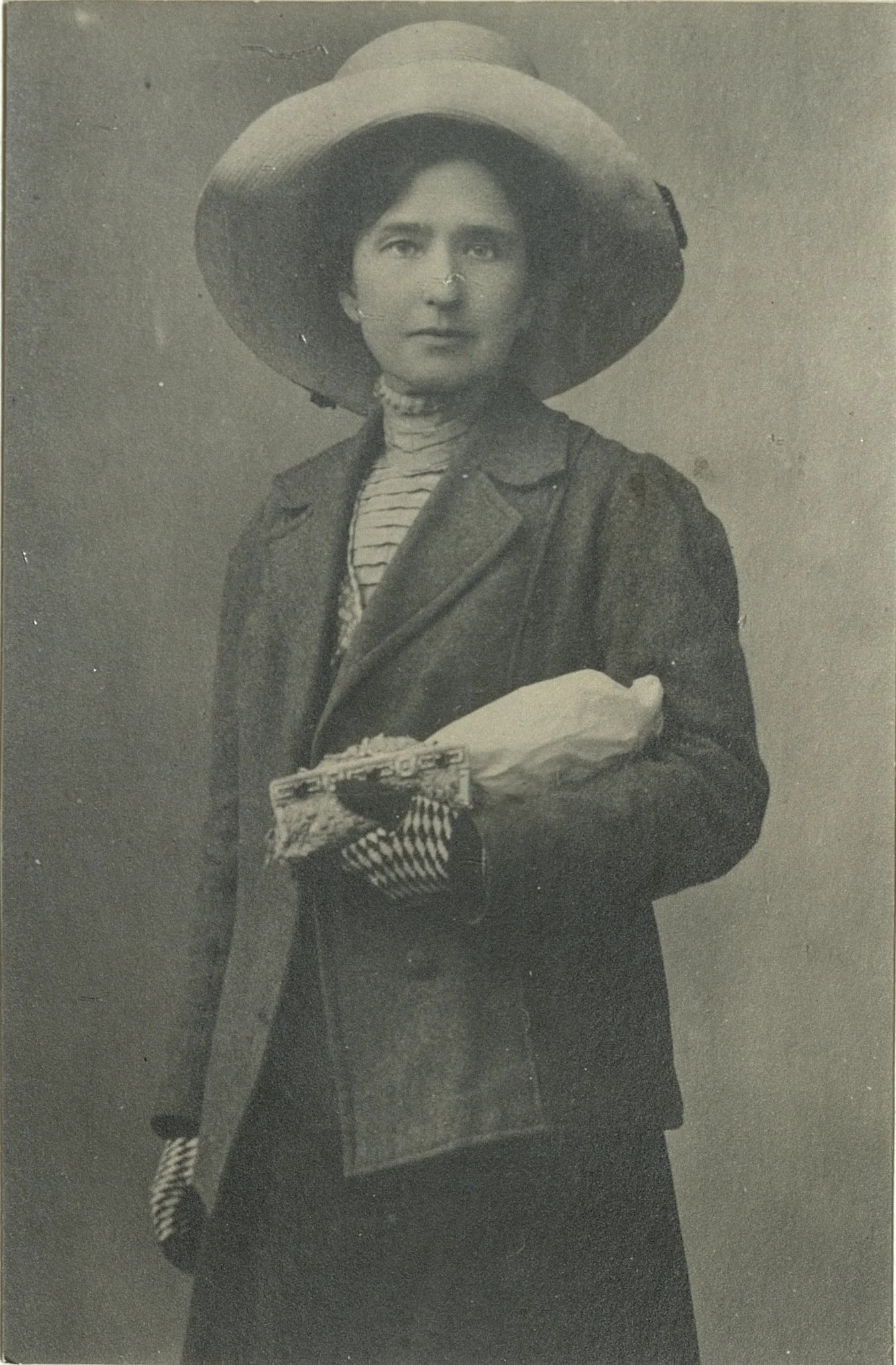Portrait of Lea Fatur (1865–1943) – memorial page