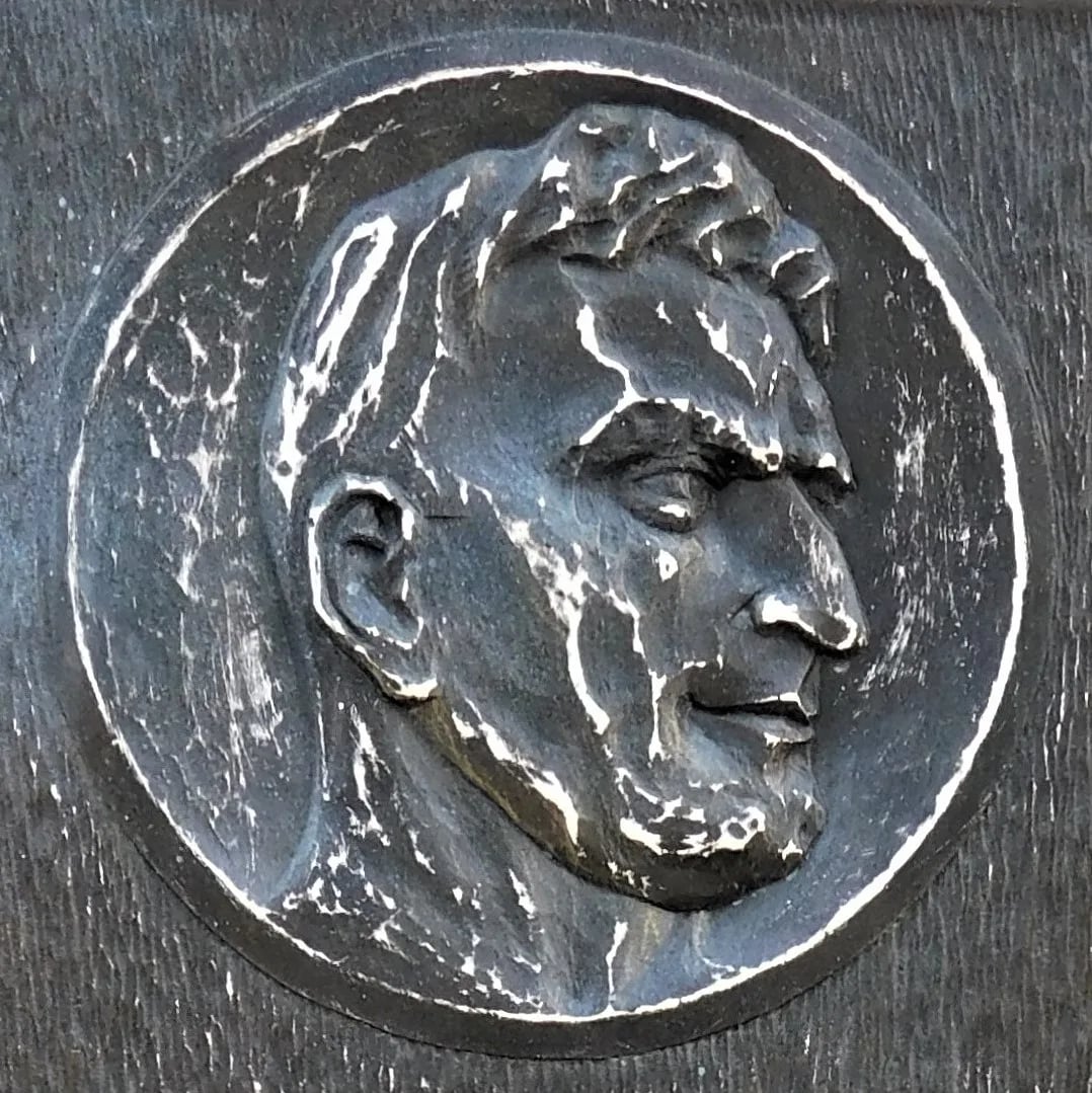 Porträt von Leon Stanisław Pinecki (1892–1949) – Gedenkseite