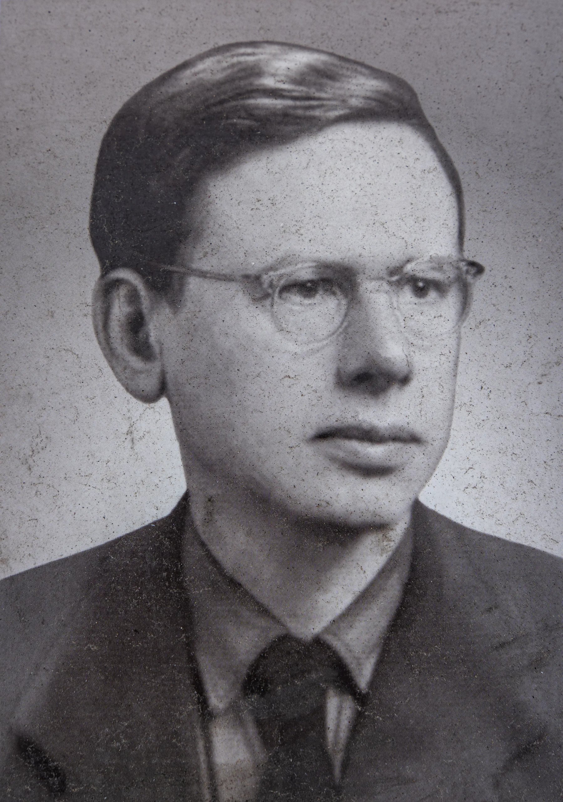 Portrait of Lesław Eustachiewicz (1913–1998) – memorial page