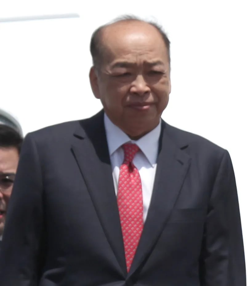 Portrait of Surapong Tovichakchaikul (1953–2020) – memorial page
