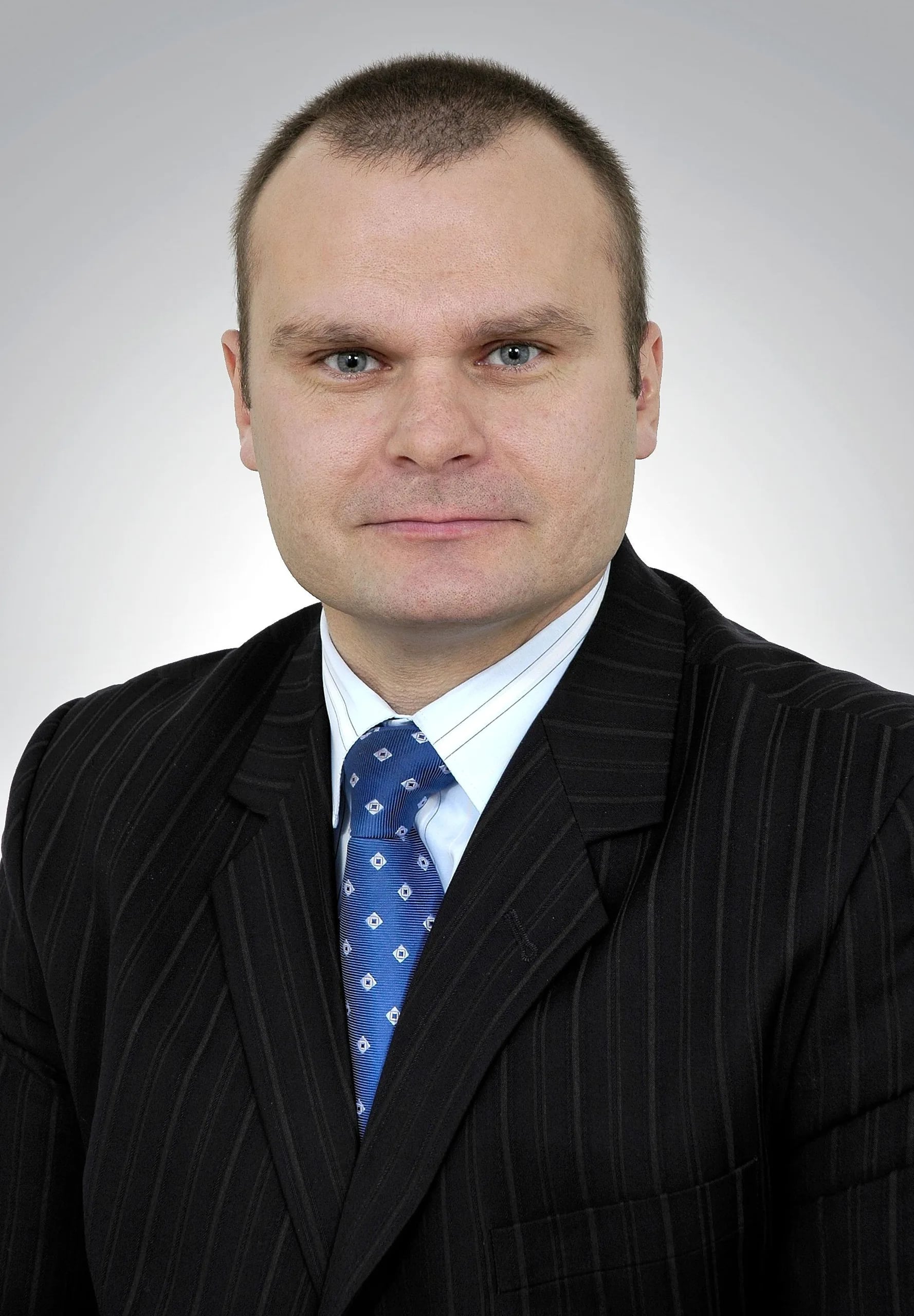 Porträt von Maciej Grubski (1968–2020) – Gedenkseite