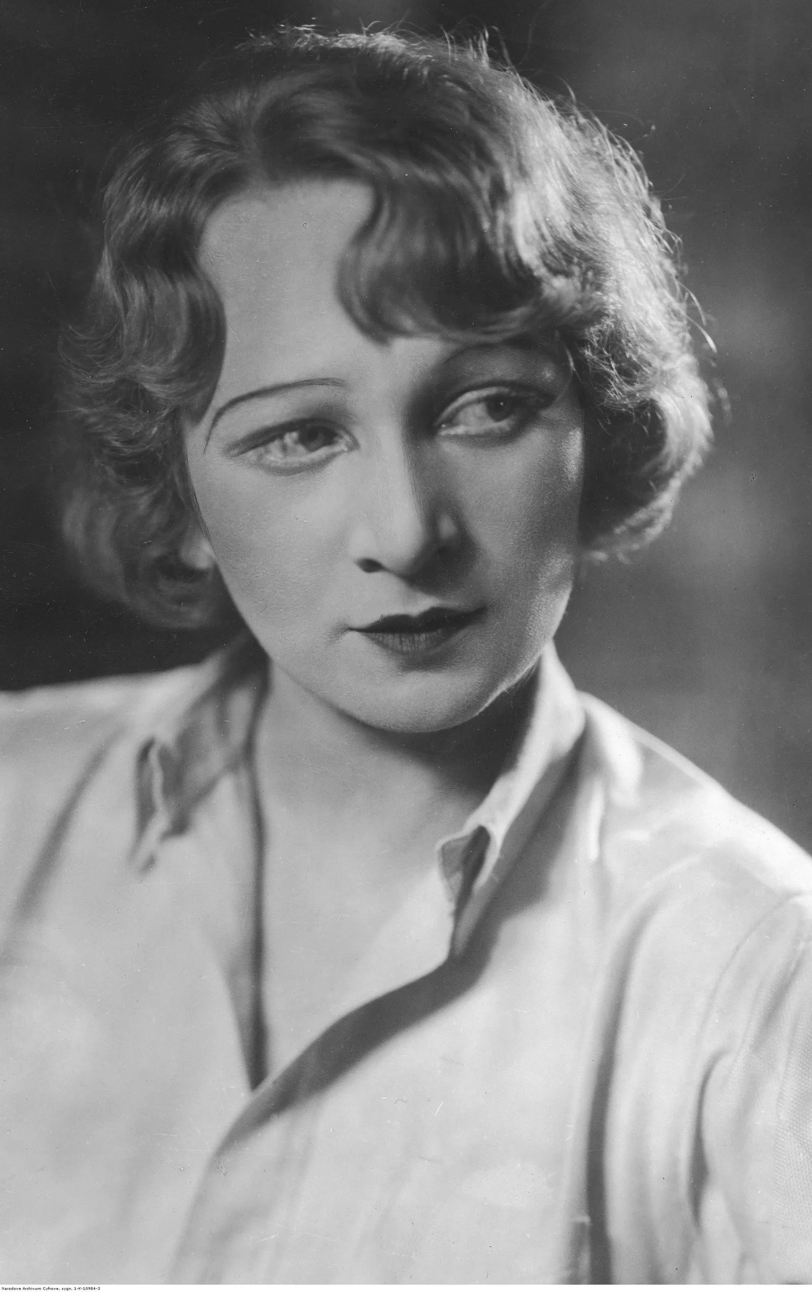 Portrait of Maria Modzelewska (1903–1997) – memorial page