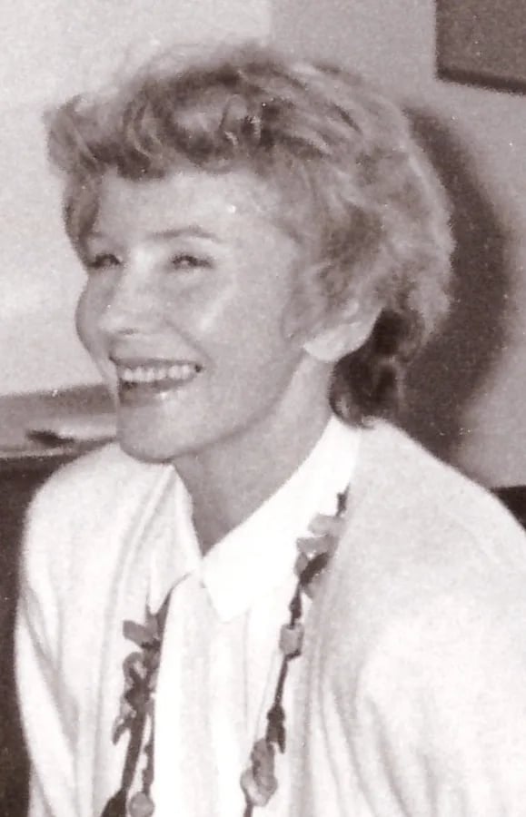 Porträt von Dagmar Burešová (1929–2018) – Gedenkseite