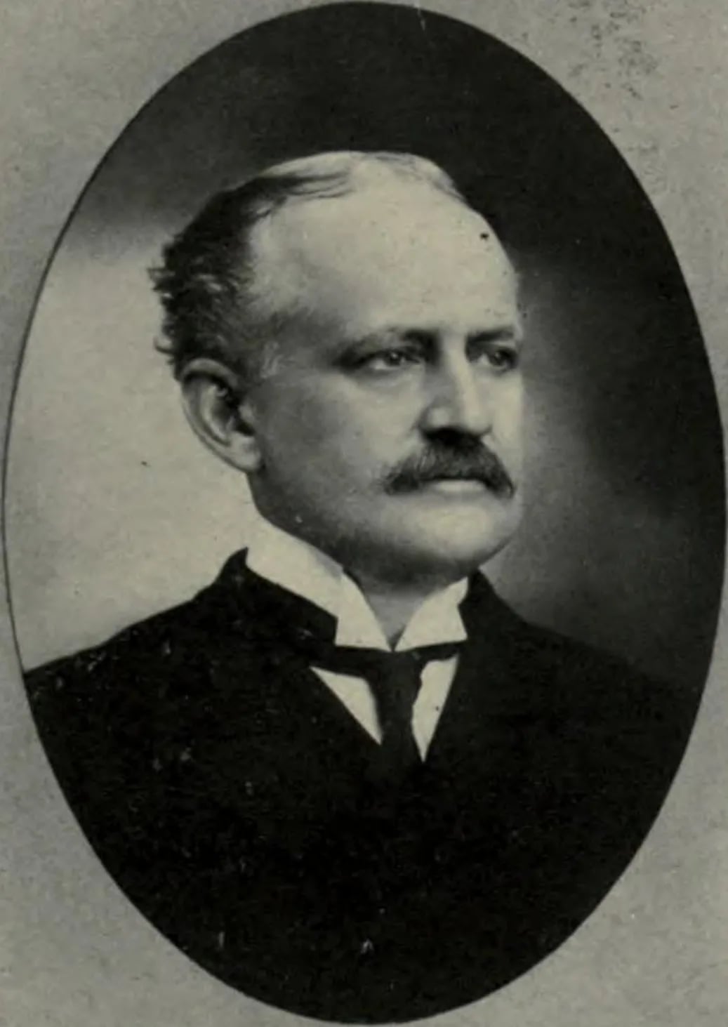 Porträt von John E. Woodard (1855–1928) – Gedenkseite