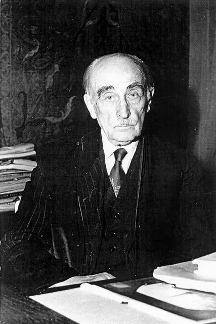 Portrait of Mieczysław Gębarowicz (1893–1984) – memorial page