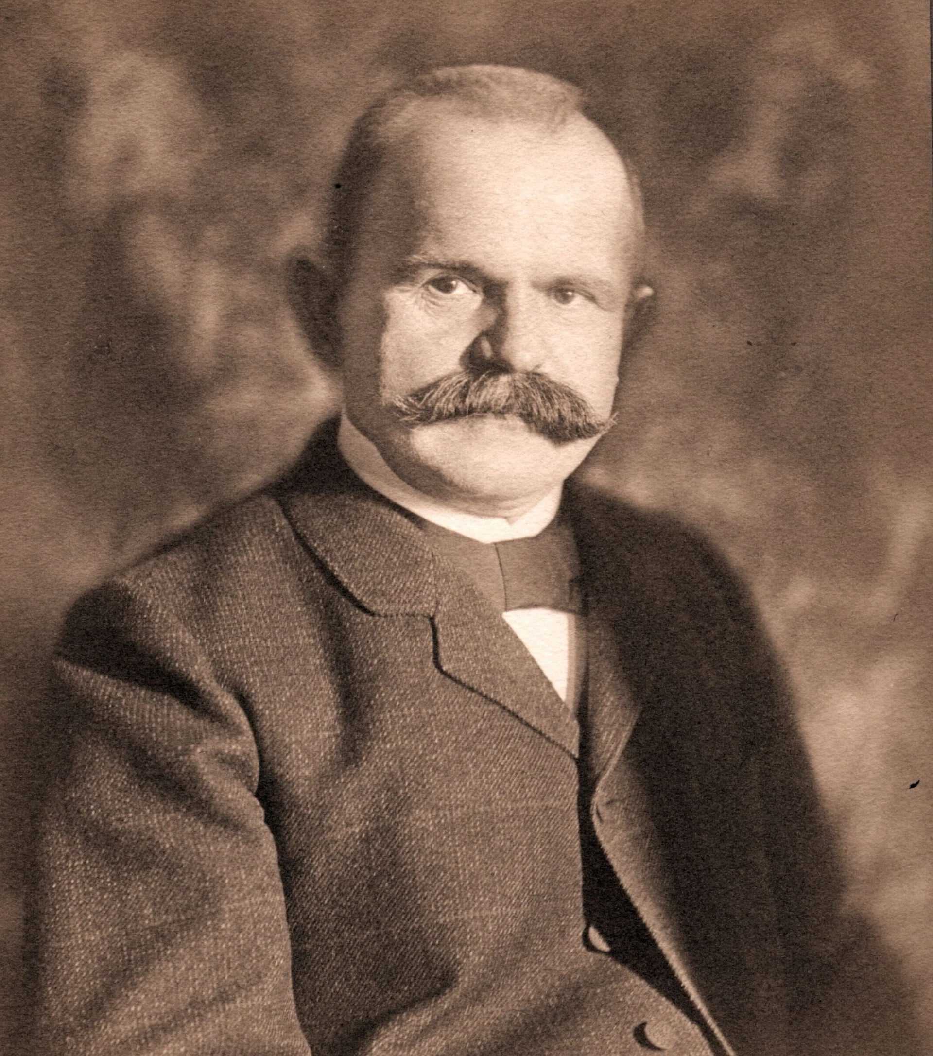 Portrait of Albert Bachmann (1863–1934) – memorial page
